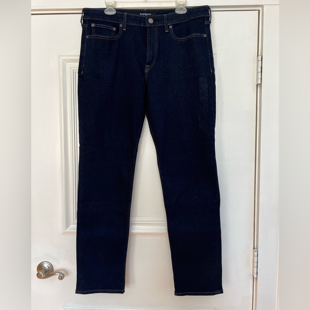 NWOT Express Hyper Stretch Slim jeans. Size 34x32